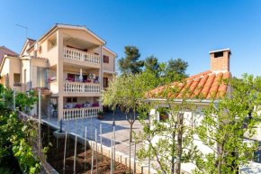 Apartman Dina